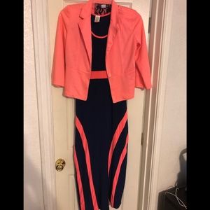 Sleeveless maxi dress with matching blazer.